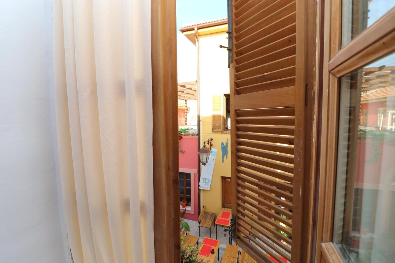 Gaia Bed and Breakfast Vlorë Exteriör bild