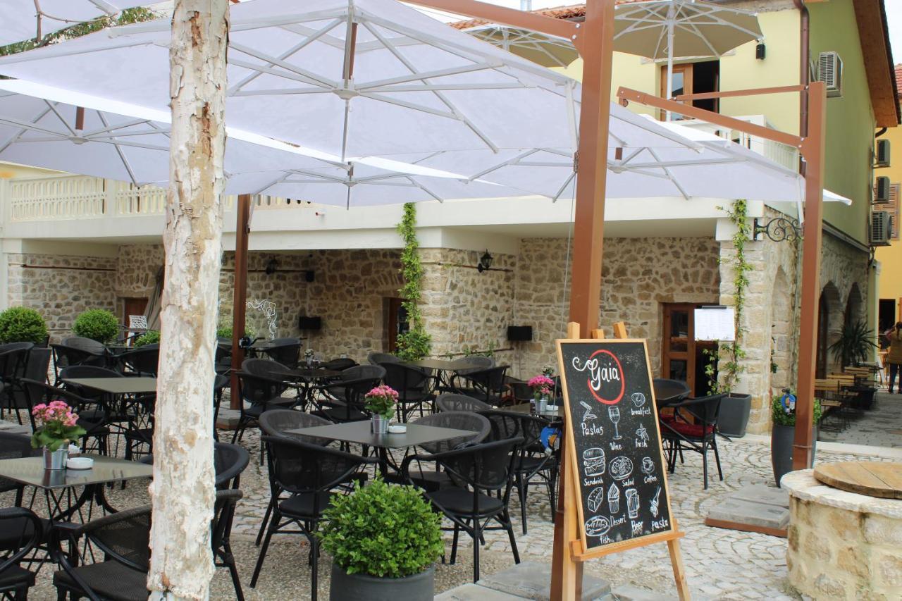 Gaia Bed and Breakfast Vlorë Exteriör bild